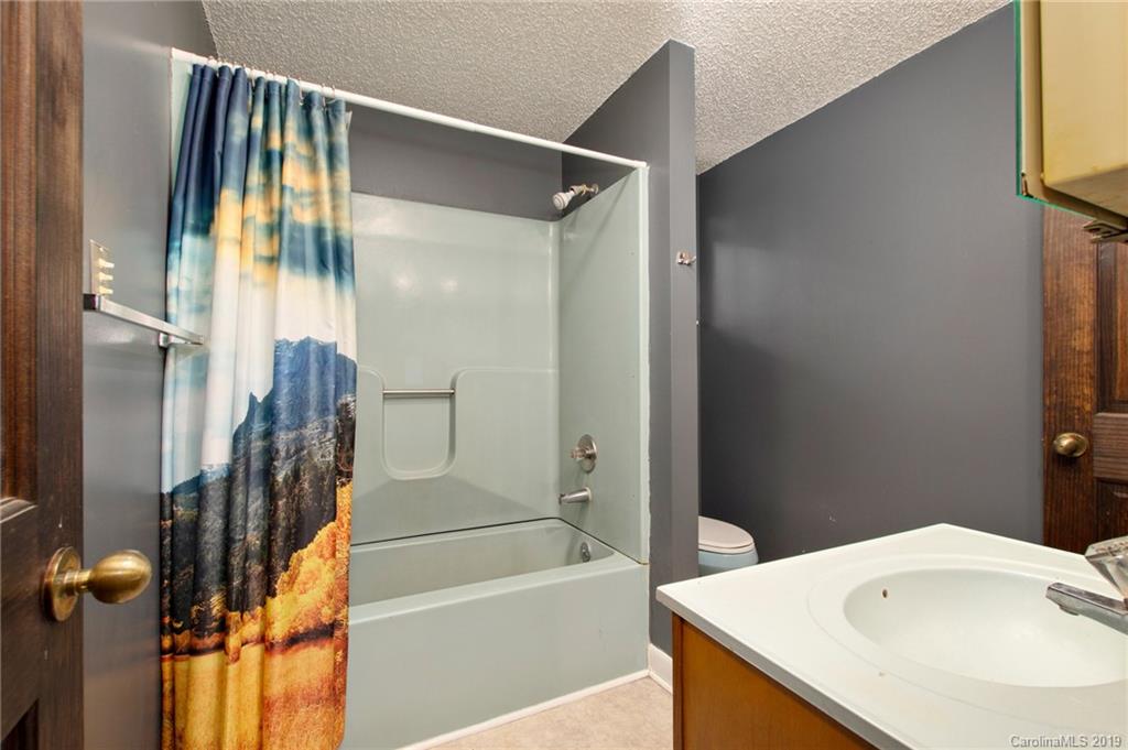 19 Hickory Tree Road Asheville NC 28805