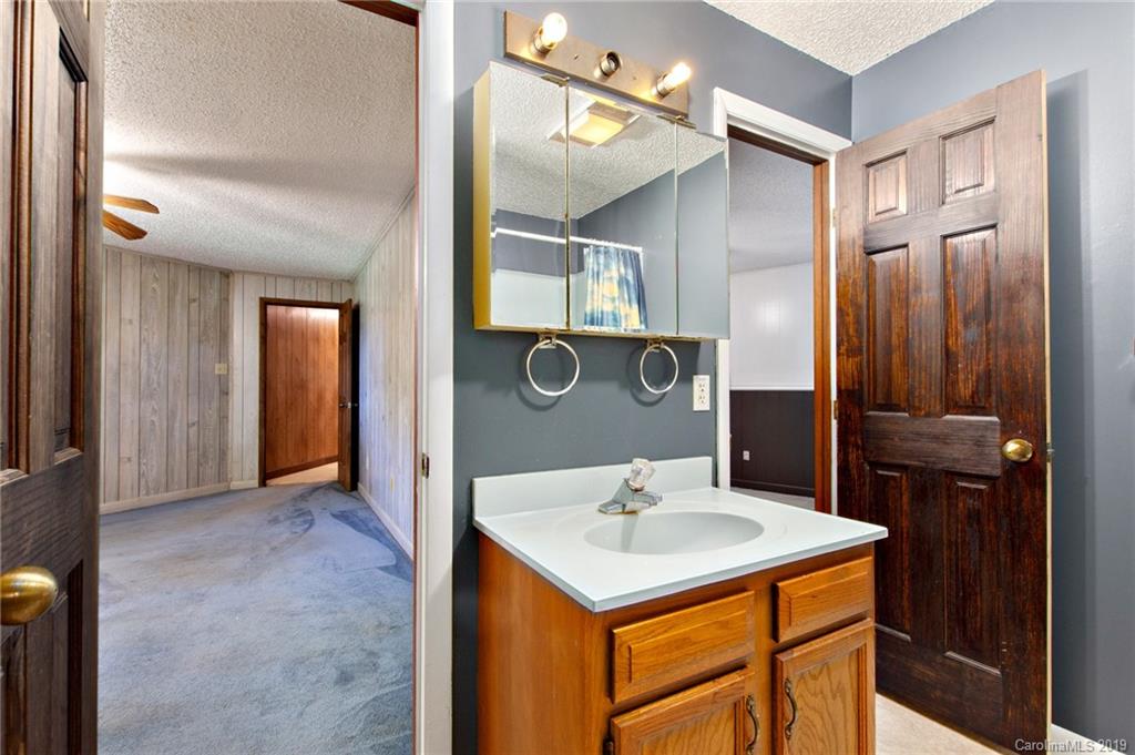 19 Hickory Tree Road Asheville NC 28805