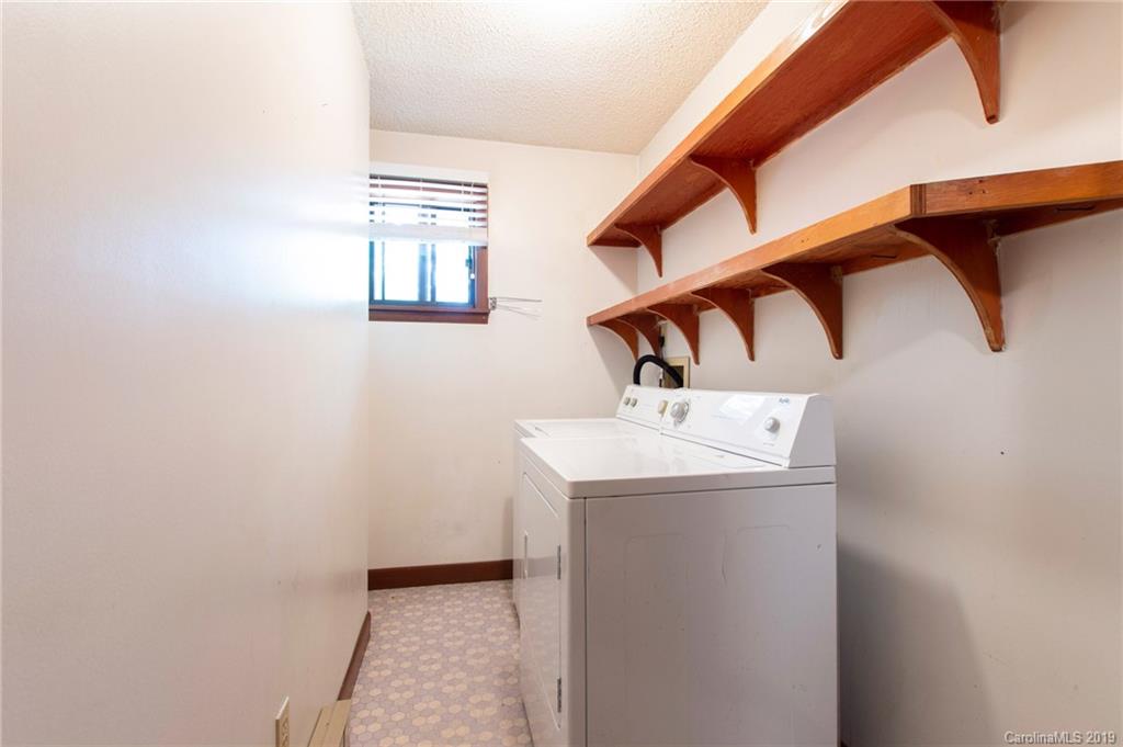 19 Hickory Tree Road Asheville NC 28805