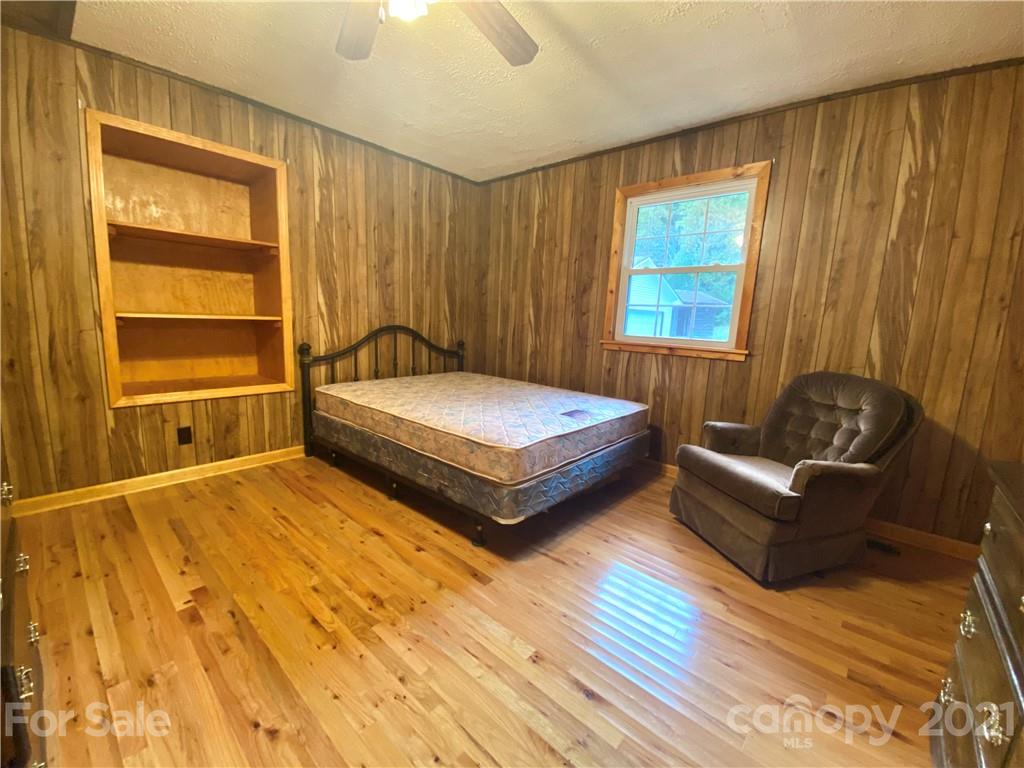 10655 Nc 212 Highway Marshall NC 28753