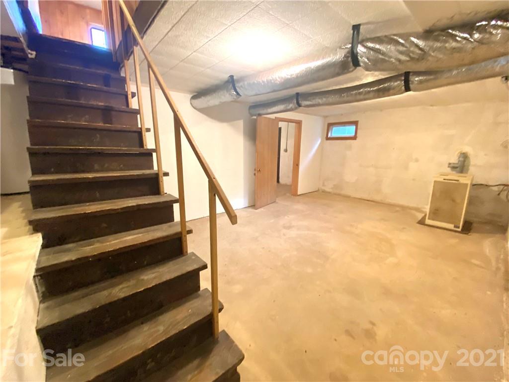 10655 Nc 212 Highway Marshall NC 28753