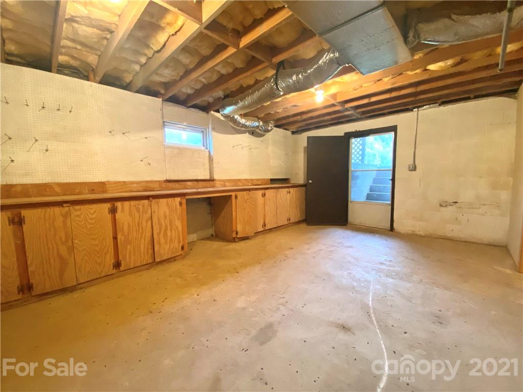 10655 Nc 212 Highway Marshall NC 28753
