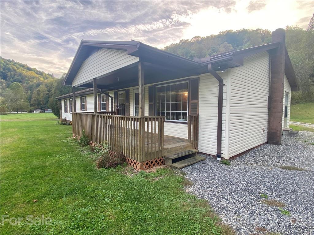 10655 Nc 212 Highway Marshall NC 28753