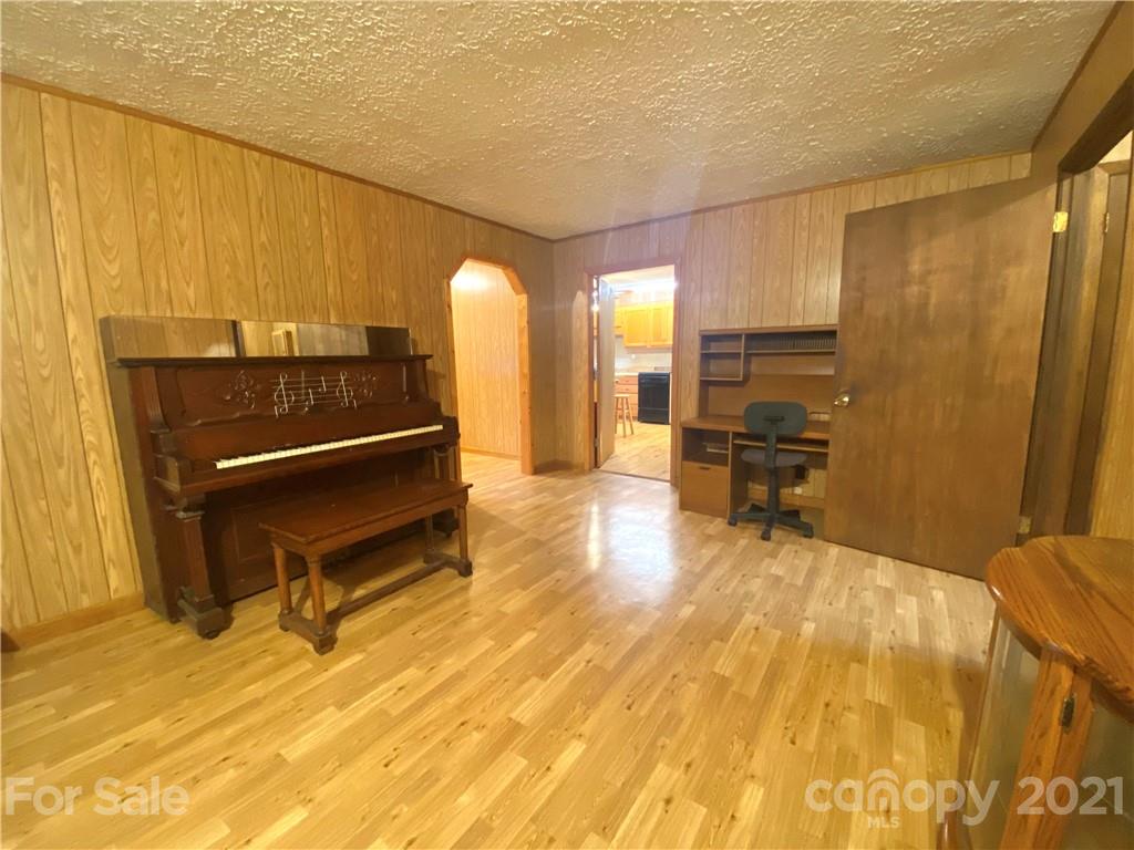 10655 Nc 212 Highway Marshall NC 28753