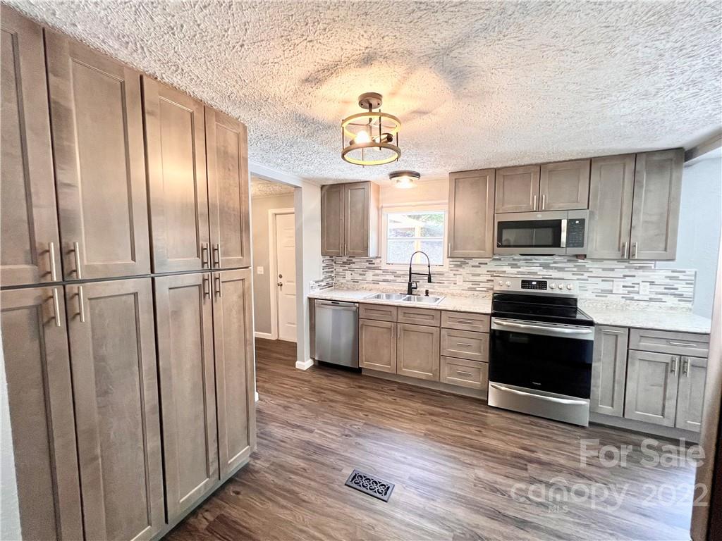 5 Northside Terrace Asheville NC 28804