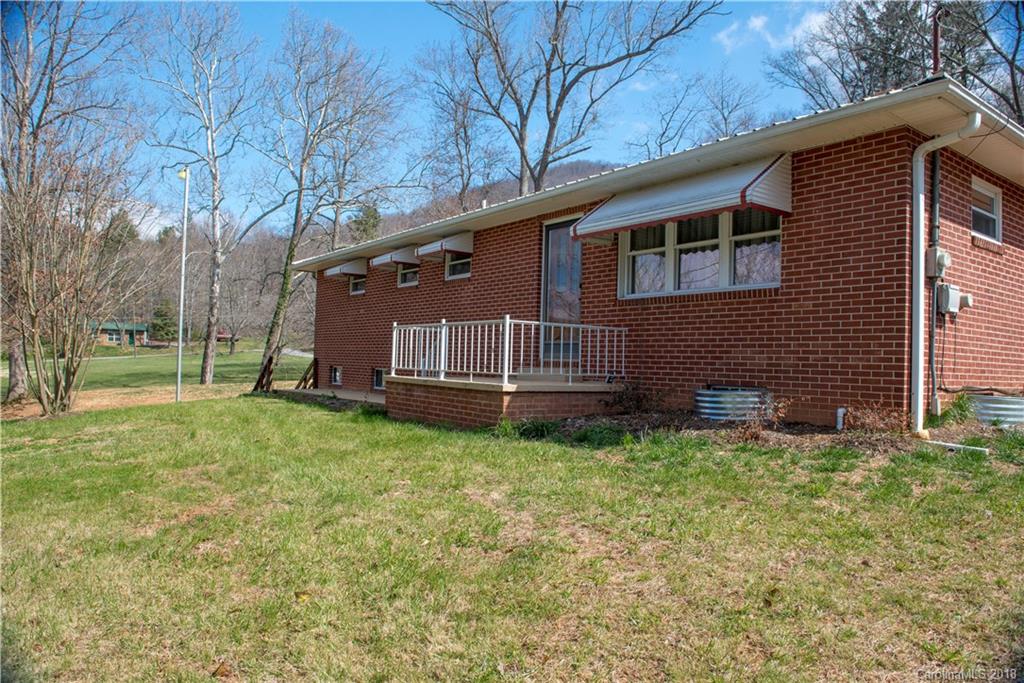 383 Bee Tree Road Swannanoa NC 28778