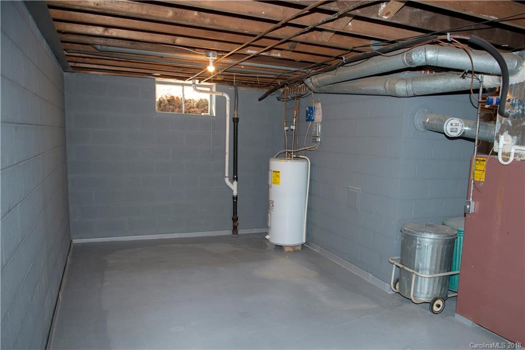 383 Bee Tree Road Swannanoa NC 28778