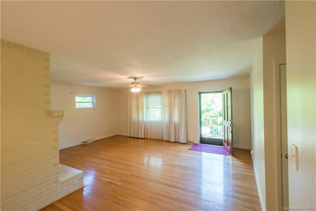 383 Bee Tree Road Swannanoa NC 28778