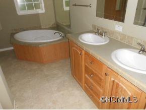 15 Grove Garden Avenue Candler NC 28715