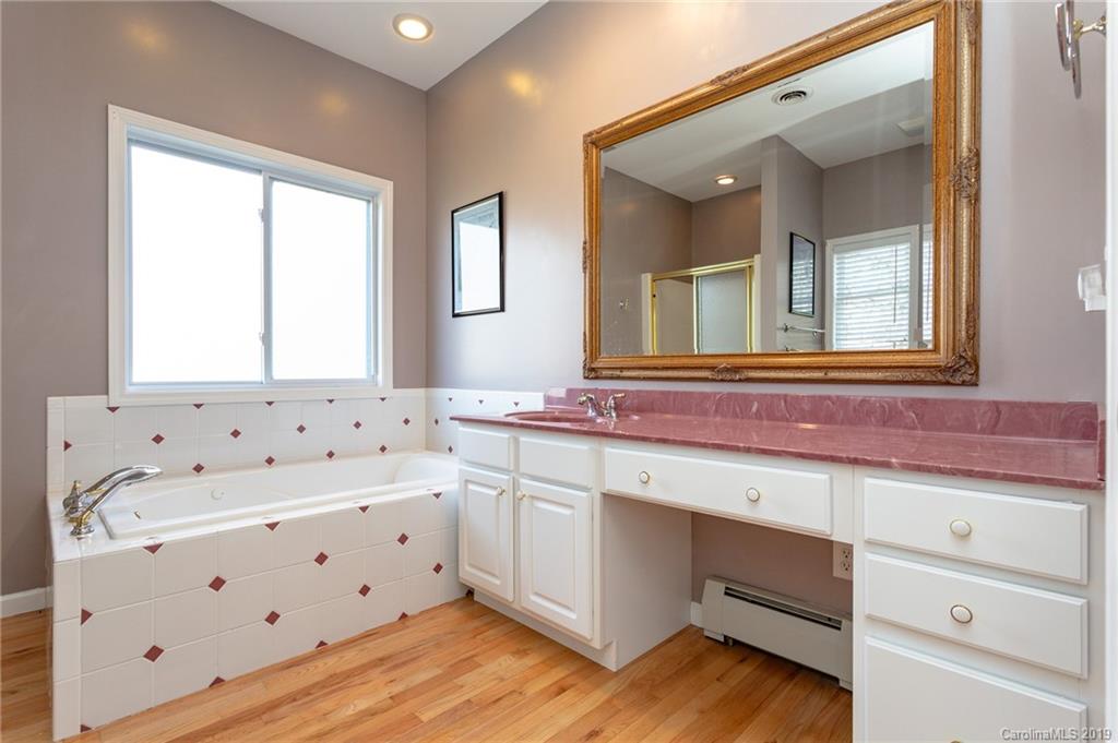 405 Periwinkle Drive Asheville NC 28804