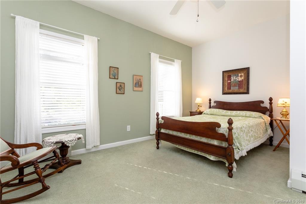 405 Periwinkle Drive Asheville NC 28804