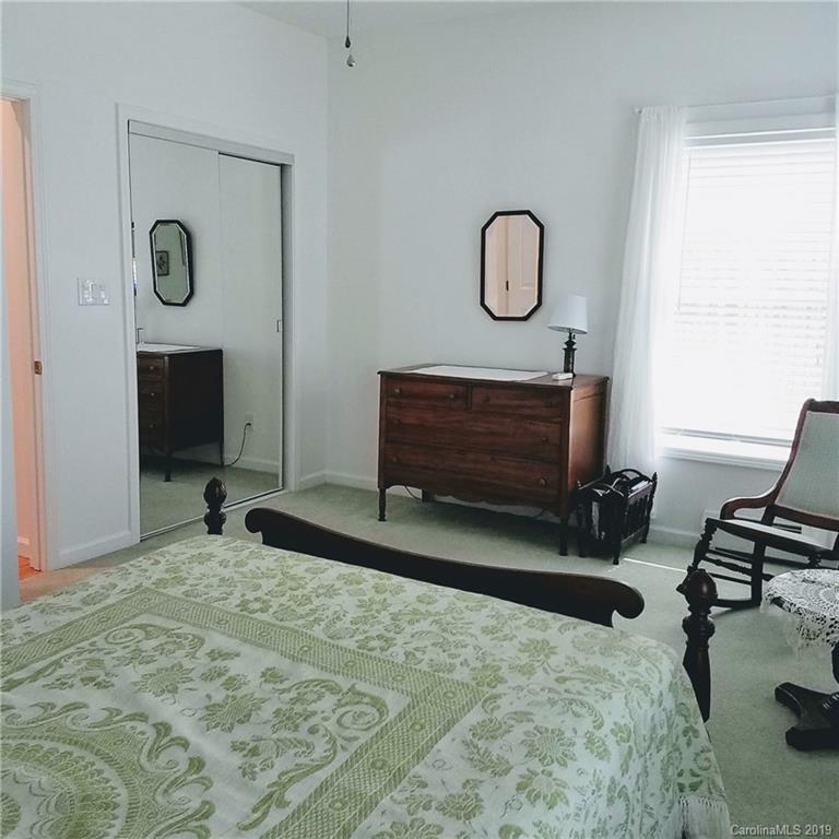 405 Periwinkle Drive Asheville NC 28804
