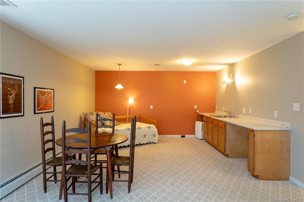 405 Periwinkle Drive Asheville NC 28804