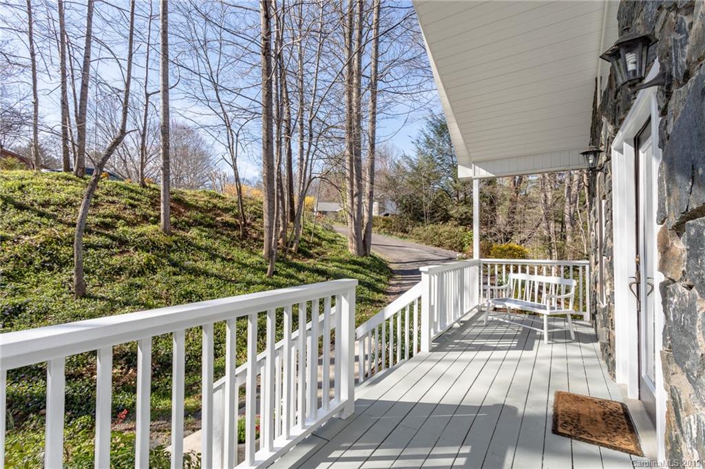 405 Periwinkle Drive Asheville NC 28804