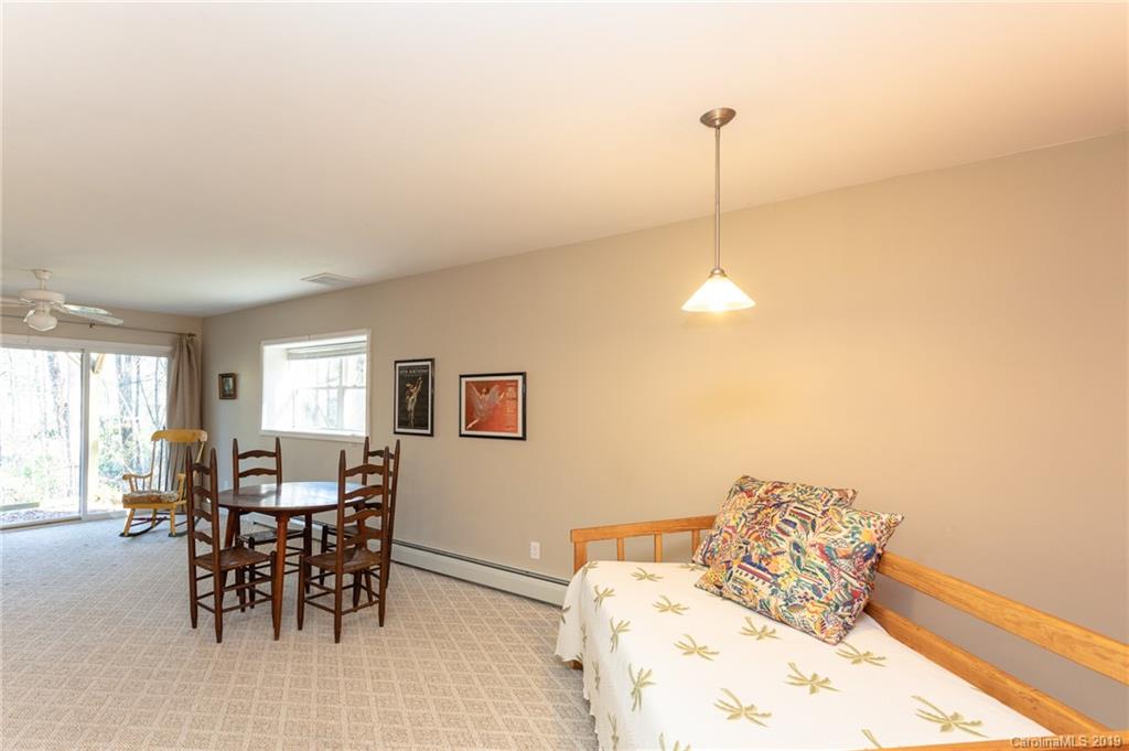 405 Periwinkle Drive Asheville NC 28804