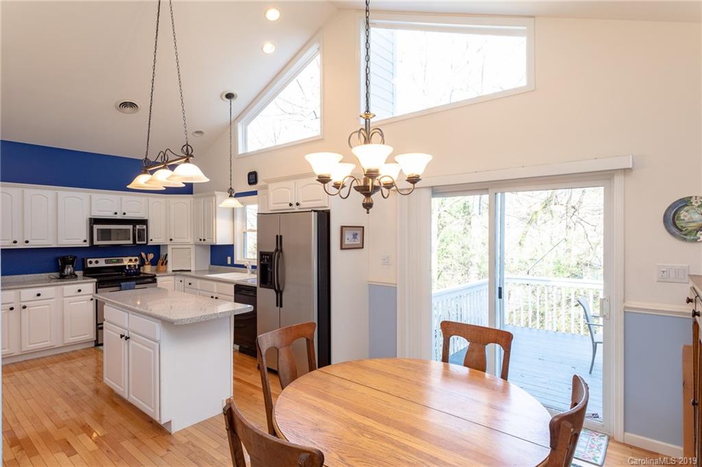 405 Periwinkle Drive Asheville NC 28804