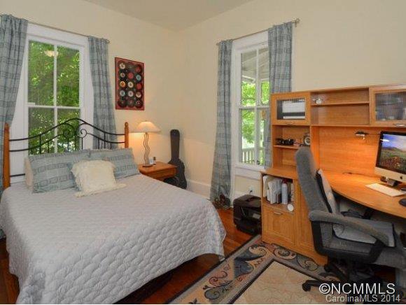 42 Pearson Drive Asheville NC 28801