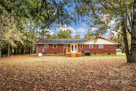 2599 Lewis Drive Lancaster SC 29720
