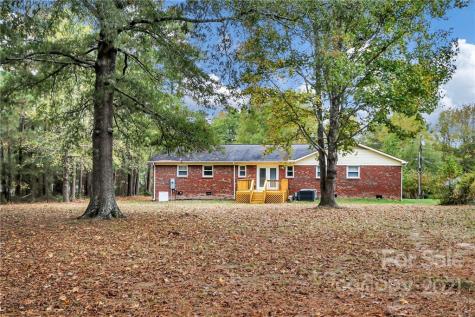 2599 Lewis Drive Lancaster SC 29720