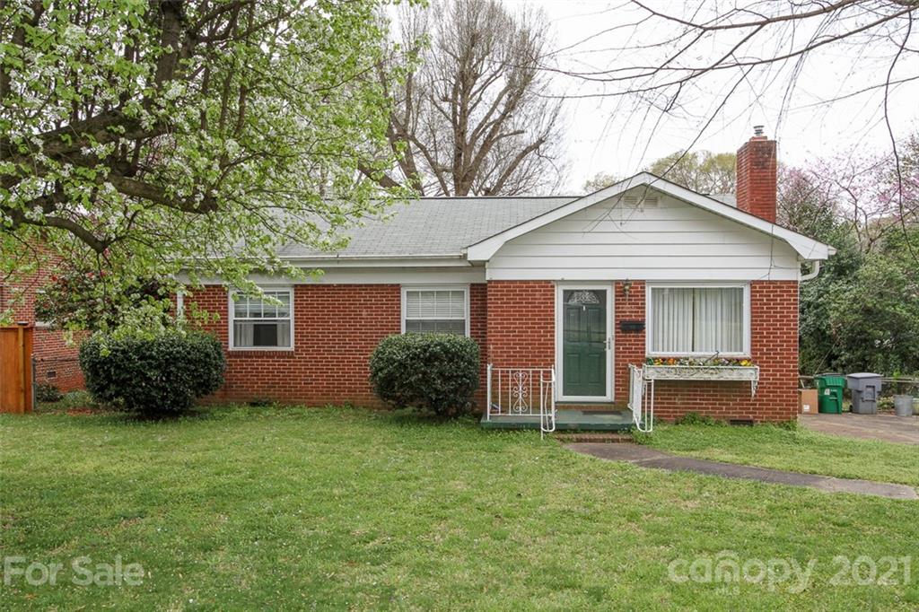 1326 Dresden Drive W Charlotte NC 28205