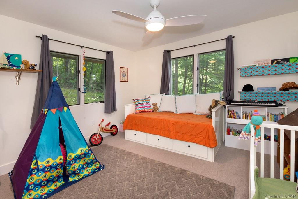 12 Beech Tree Lane Asheville NC 28804