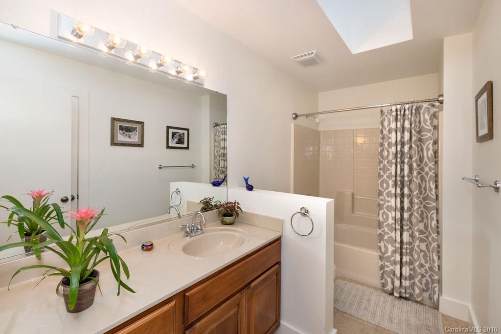 12 Beech Tree Lane Asheville NC 28804