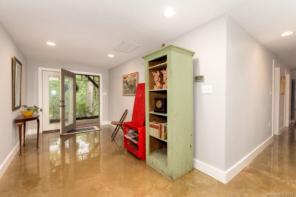 12 Beech Tree Lane Asheville NC 28804