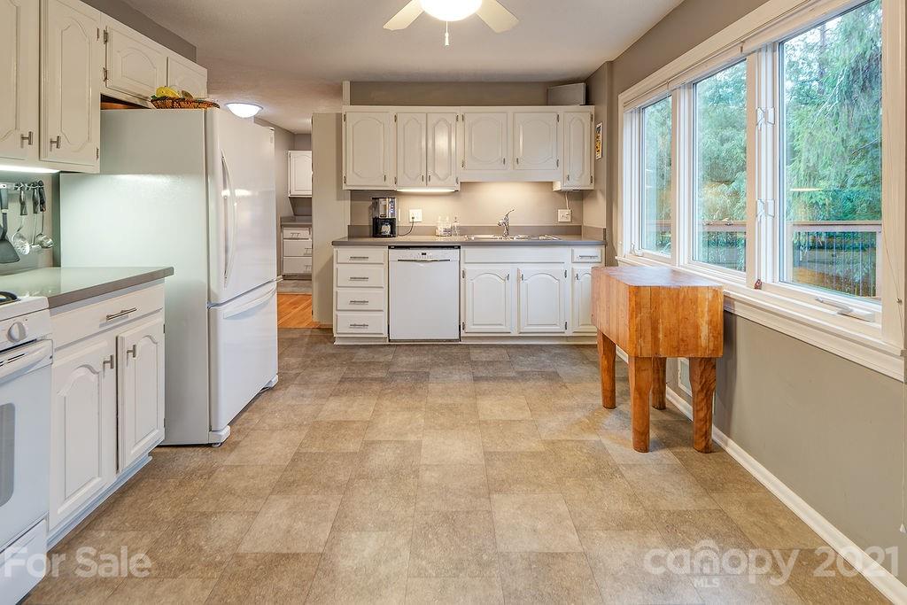 70 Blackwood Road Asheville NC 28804