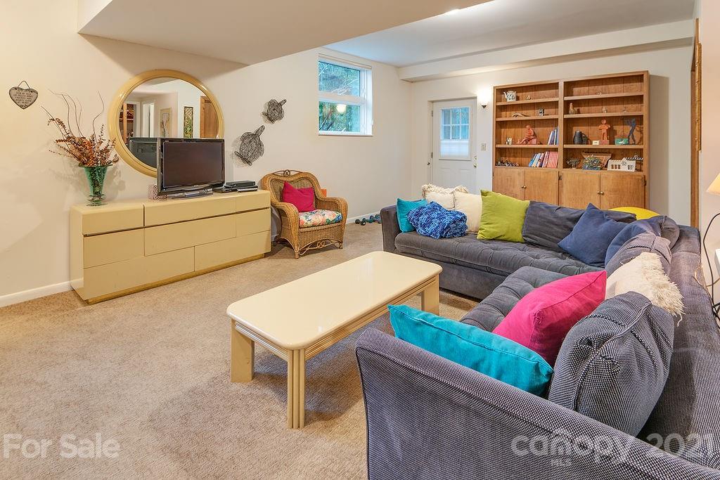 70 Blackwood Road Asheville NC 28804