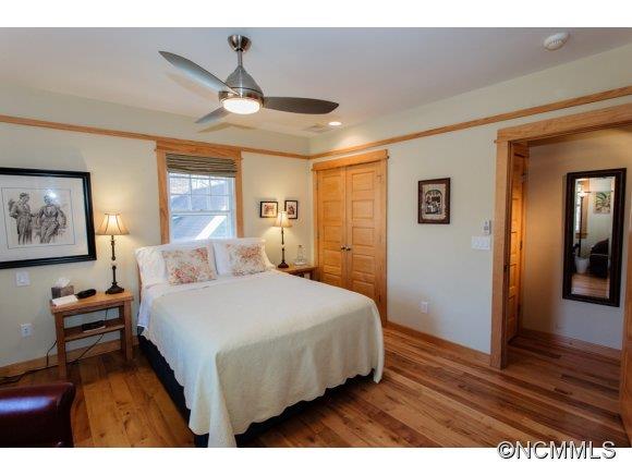 56 Cumberland Avenue Asheville NC 28801