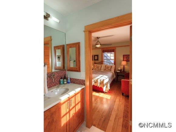 56 Cumberland Avenue Asheville NC 28801