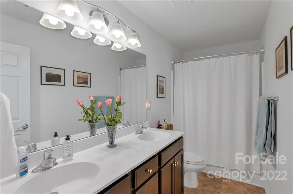 738 Cardwell Lane Fletcher NC 28732