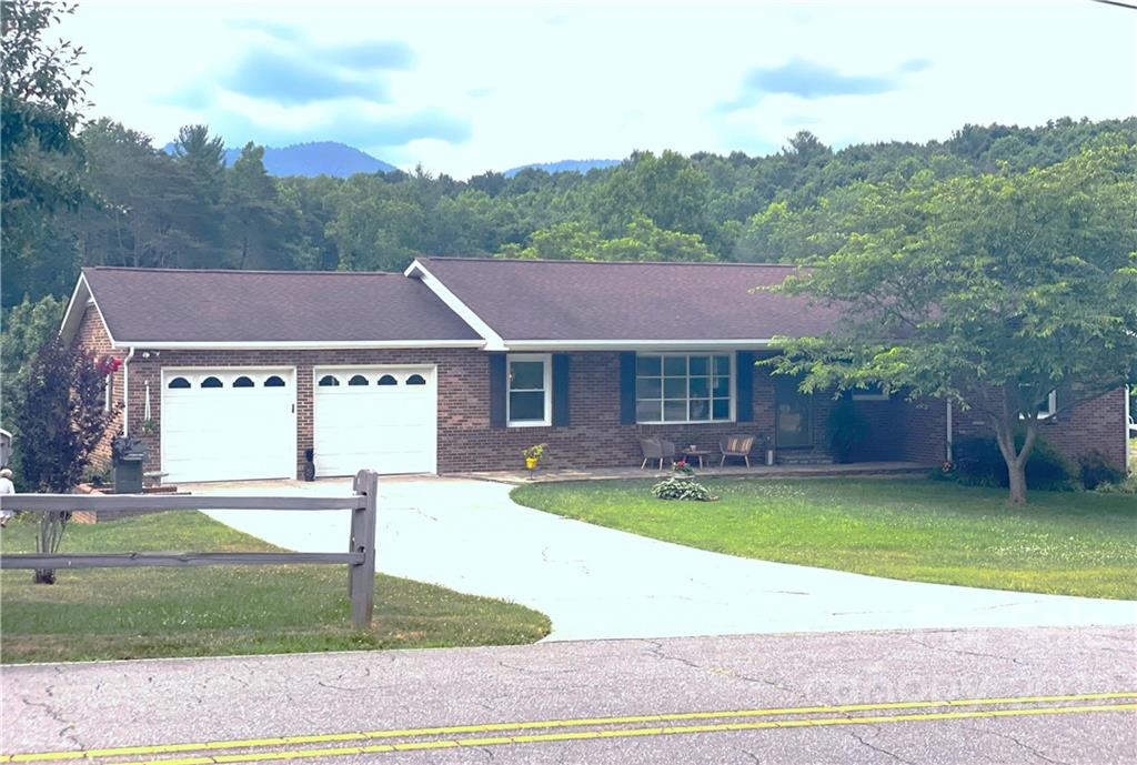 1518 Mountain Shadows Drive Morganton NC 28655