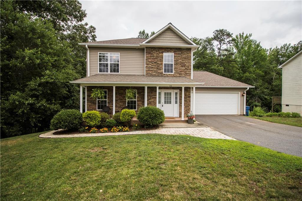 216 Pine Meadows Circle Hickory NC 28601