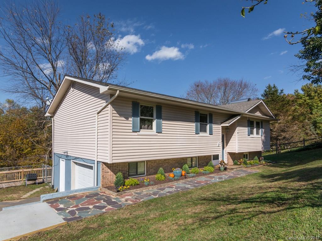 17 Lakeview Lane Weaverville NC 28787