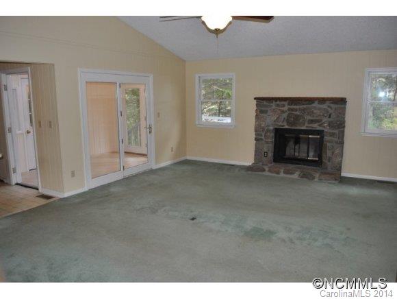 374 Woodside Circle Waynesville NC 28786