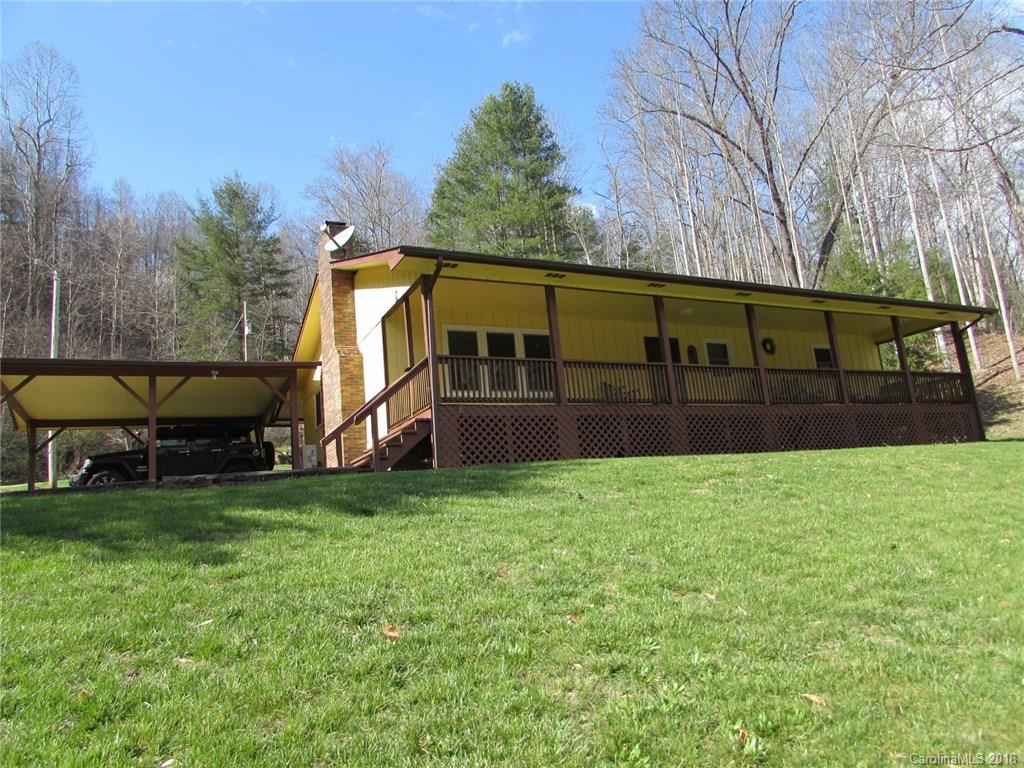 24 Hardwood Road Burnsville NC 28714