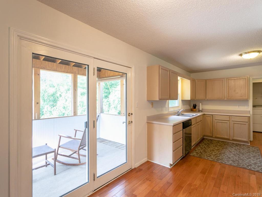113 Forest Lake Drive Asheville NC 28803