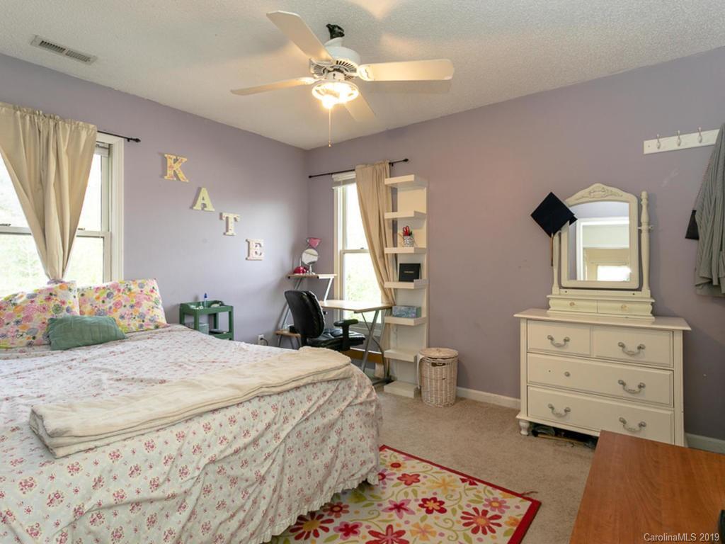 113 Forest Lake Drive Asheville NC 28803