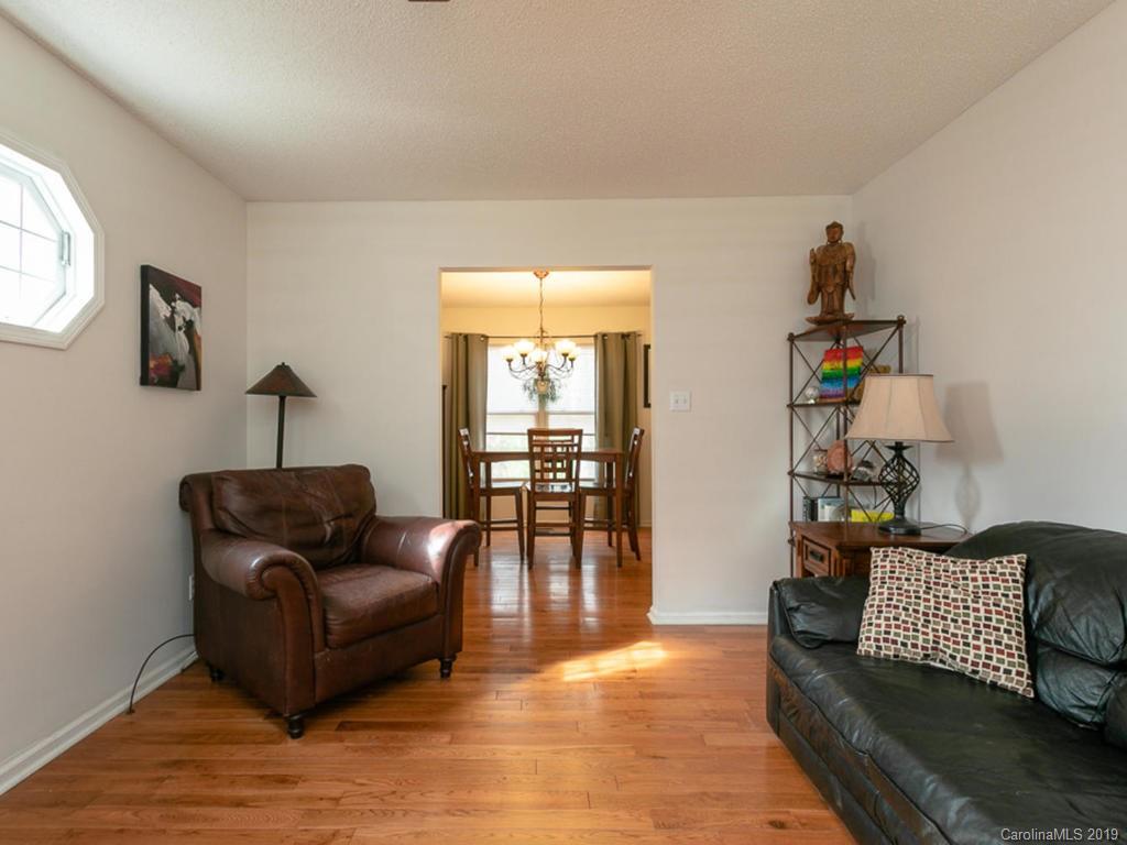 113 Forest Lake Drive Asheville NC 28803