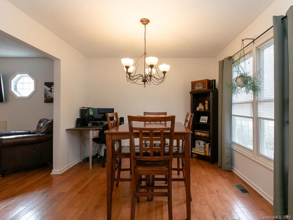 113 Forest Lake Drive Asheville NC 28803