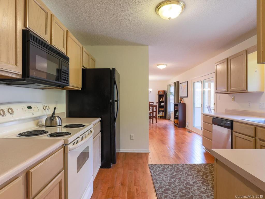 113 Forest Lake Drive Asheville NC 28803
