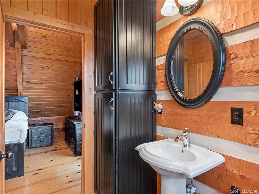 1405 Cathey Cove Road Waynesville NC 28786