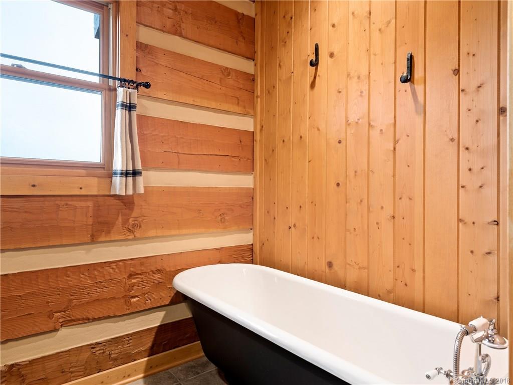 1405 Cathey Cove Road Waynesville NC 28786
