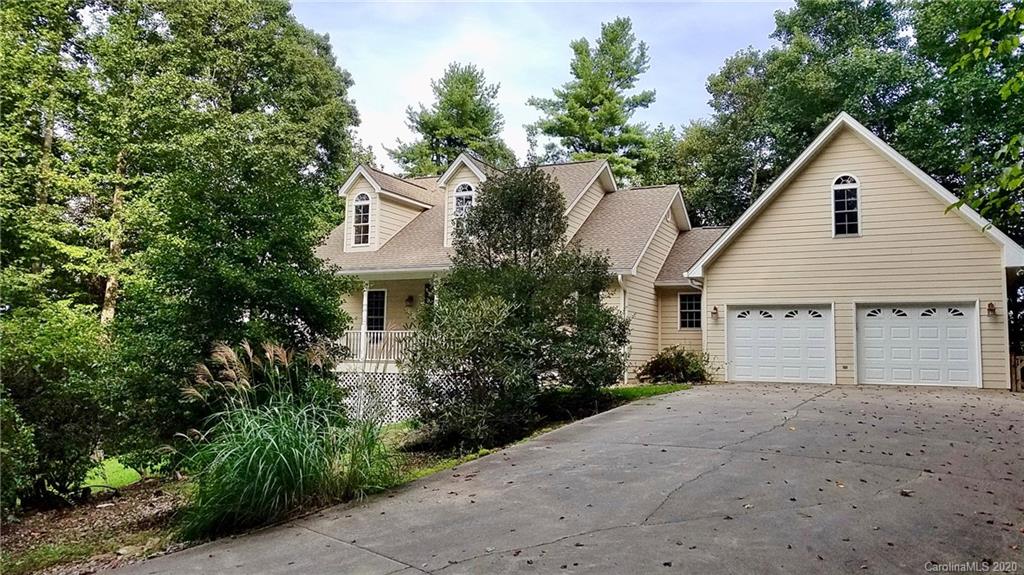 599 Whites Lake Boulevard Saluda NC 28773
