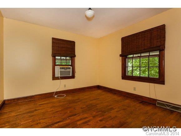 70 Rumbough Place Asheville NC 28806