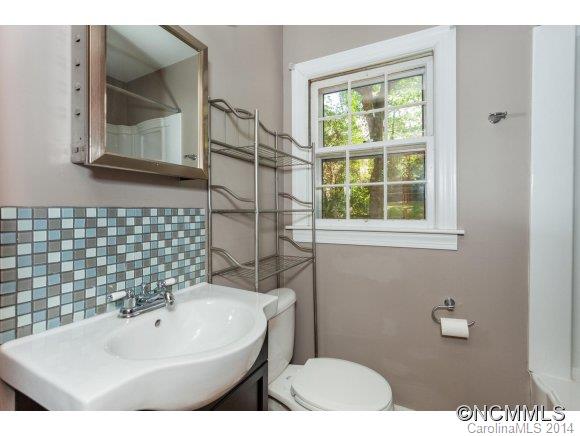 70 Rumbough Place Asheville NC 28806