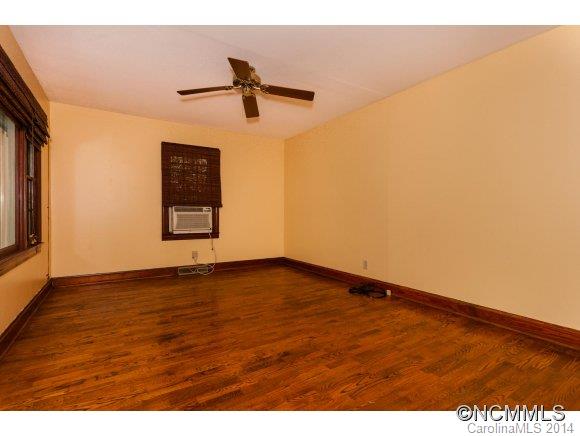 70 Rumbough Place Asheville NC 28806