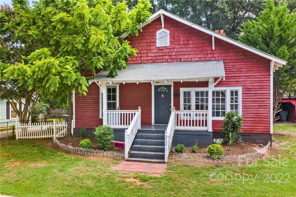 214 Dingler Avenue Mooresville NC 28115
