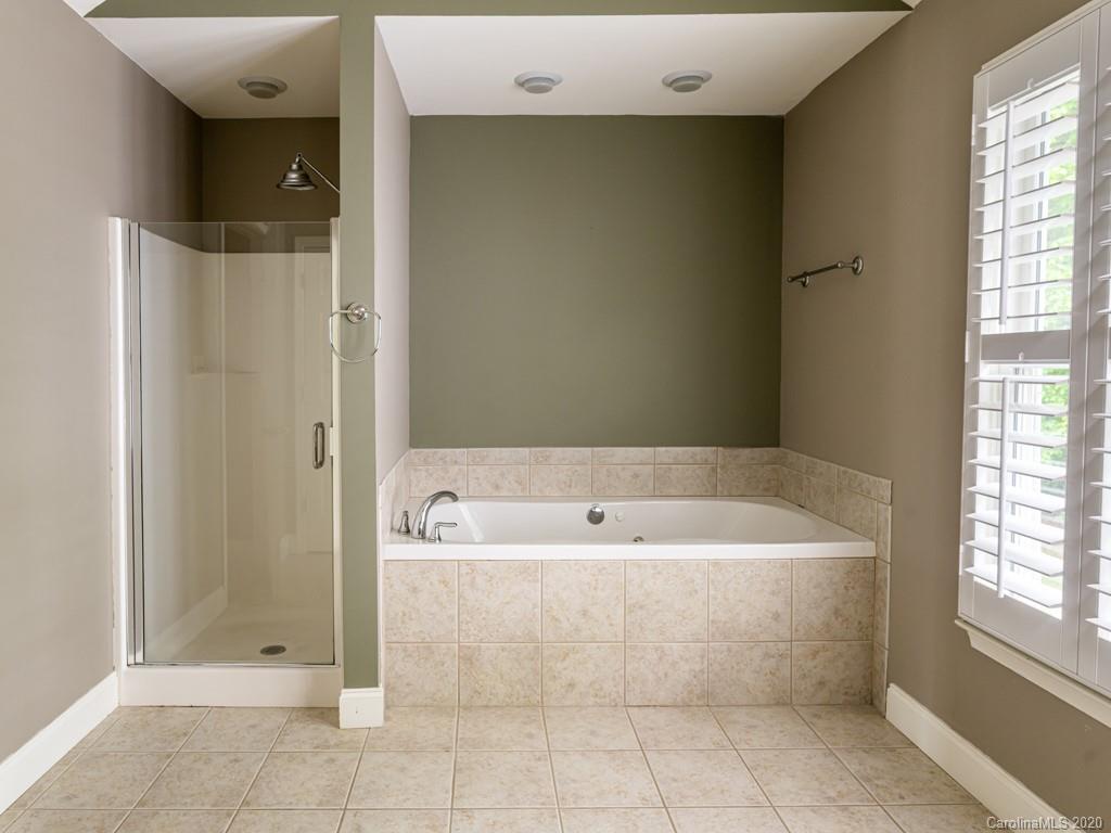 24 Whitleigh Court Arden NC 28704